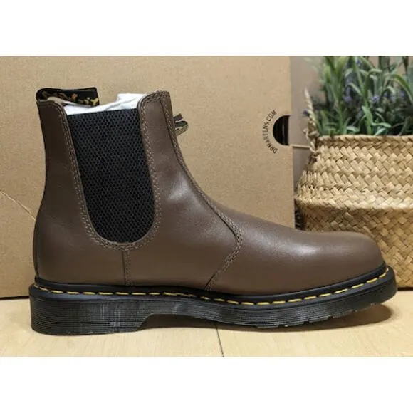 Dr. Martens 2976 Dark Khaki Yellow Stitch Artimus Leather Chelsea Boots UK8 NIB