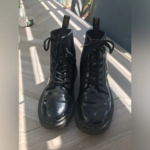 Dr Martens 7 luana black coated glitter patent leather lace up combat boots