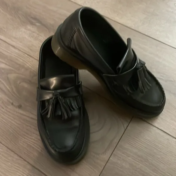 Dr. Martens Adrian Smooth Leather Tassel Loafers Shoes Sz:6 Black
