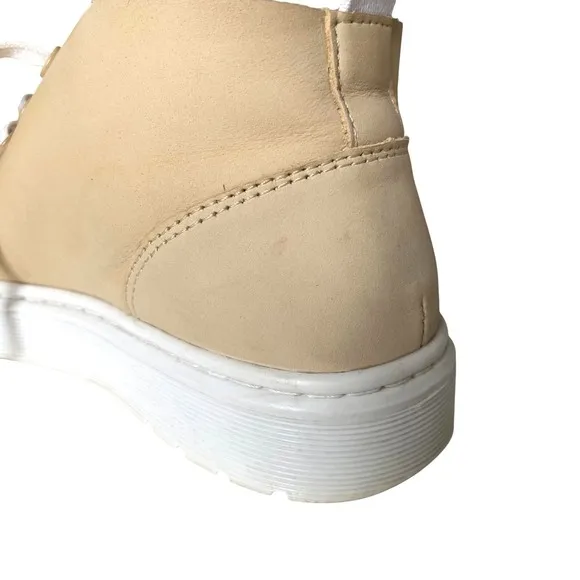 Dr. Martens Baynes Kaya Chukka Lace Up Boots Sand Unisex US Men's 6 / Women's 7