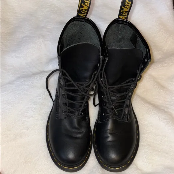 Dr. Martens Black and Yellow Ankle Boots Smooth Leather