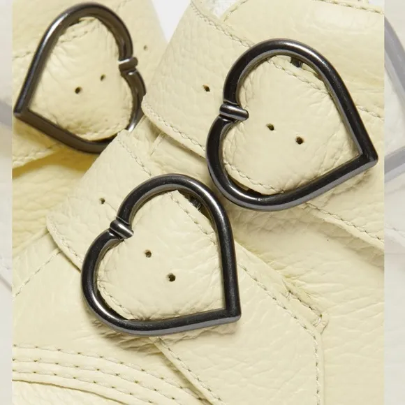 DR MARTENS DEVON HEART LEATHER PLATFORM BOOTS
