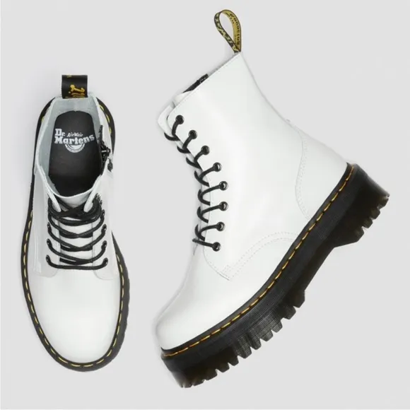 Dr. Martens Docs Jadon Smooth Leather Platform Boots in White US Womens Size 8