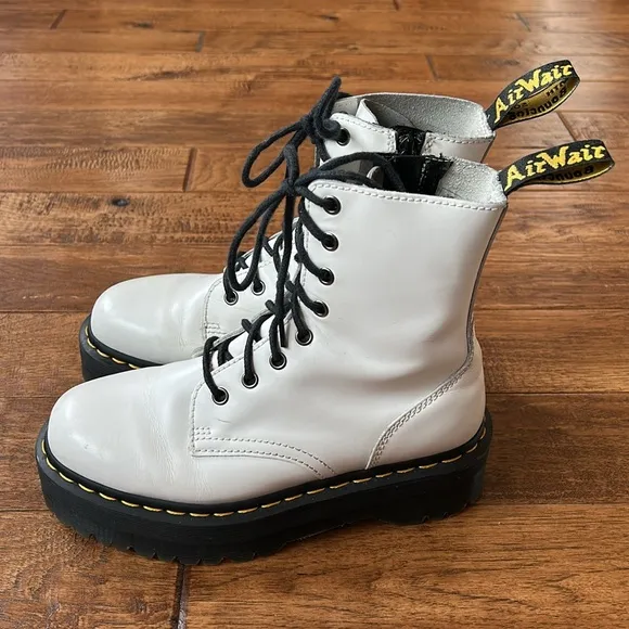 Dr. Martens Docs Jadon Smooth Leather Platform Boots in White US Womens Size 8