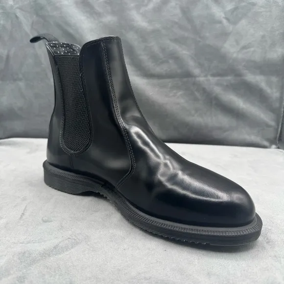 Dr Martens Flora Black Leather Chelsea Boots Women’s Size 9