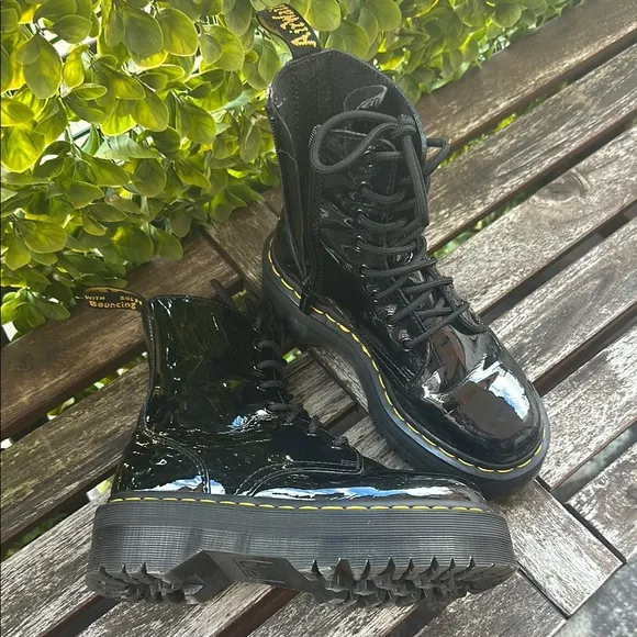 Dr. Martens Jadon Black Patent Leather Boots US 6 / EU 37 ⚫️✨