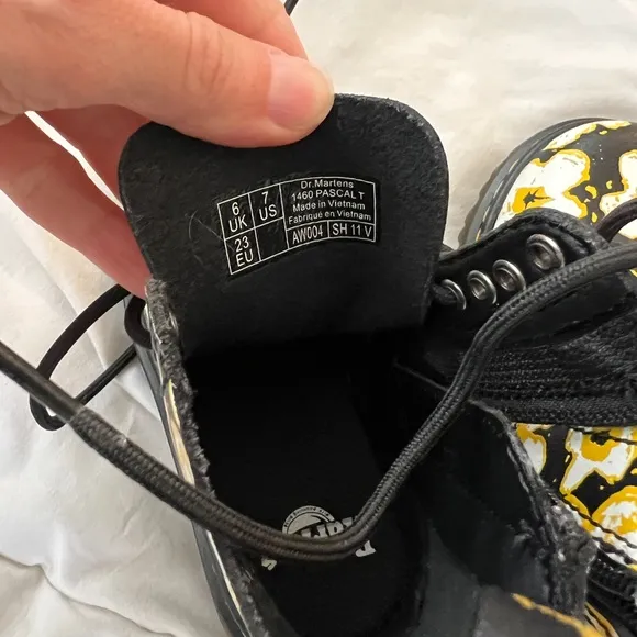 Dr. Martens Kids Boots Black with Yellow and White Floral