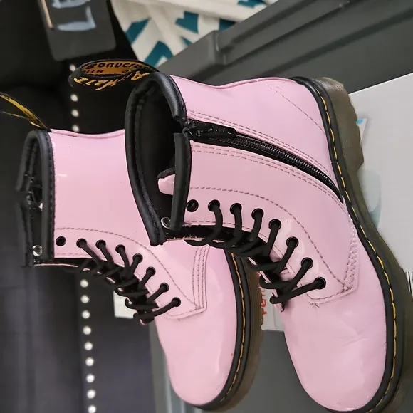 Dr. Martens Kids Pink Boots