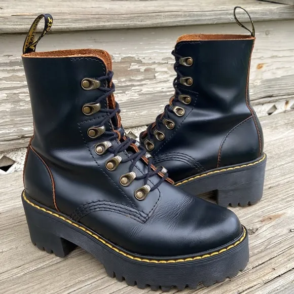 Dr. Martens Leona Heeled Boots in Black Vintage Smooth Leather Women's Size 5