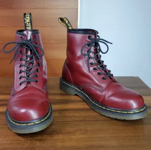 Dr. Martens M8/W9.5 Boots Leather Oxblood Red 8 Hole Air Cushion Rubber Non-Slip