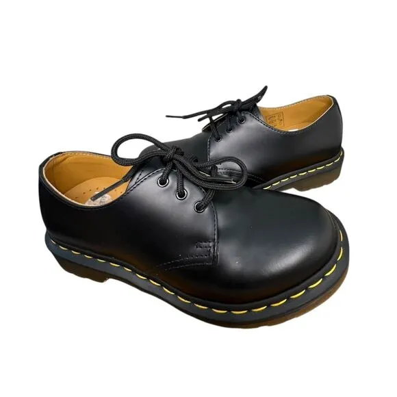 Dr. Martens Oxford Smooth Leather Comfort Lace Up Shoes