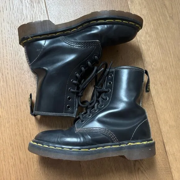 Dr Martens Vintage Made In England 1460 Combat Boots - Ladies Size 5 (UK 3)