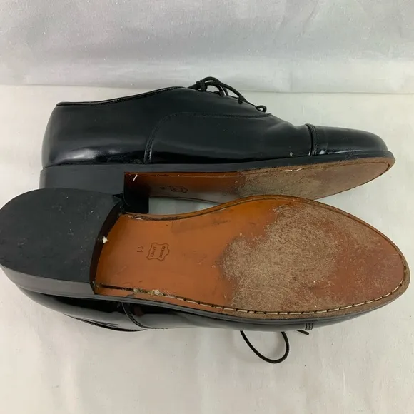 Dress Lace Up Shoes By Loranzo Philipe.