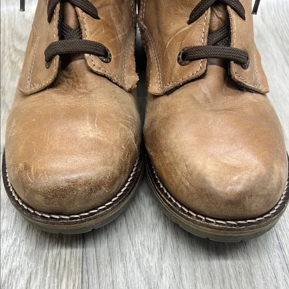Dromedaris Kara Leather Combat Comfort Lined Boots Taupe