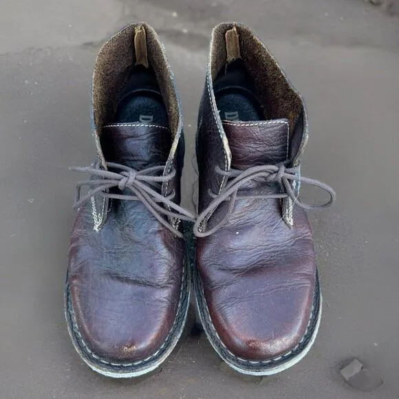DULUTH trading co mens boots Genuine Leather  chukka shoes  9.5 style 39023