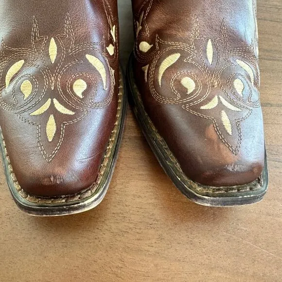 Durango Crush 12” Womens Brown Leather Sew‎ Sassy Western Embroidered Boots