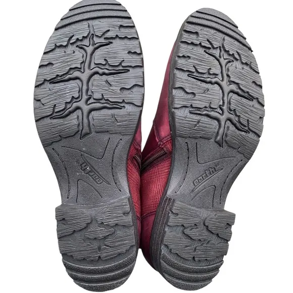 Earth Jordan Wine Color Leather Ankle Booties