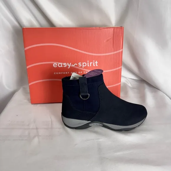 Easy‎ Spirit Blue and Gray Slip-On Winter Boots