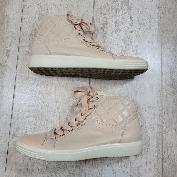Ecco Light Pink Leather Hightop Sneakers Booties Size 38