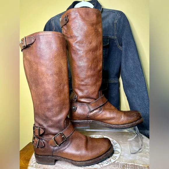 EUC Frye “Veronica” Backzip Leather Boots with Buckles and Snap Details Size 7.5