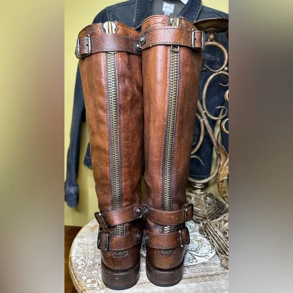 EUC Frye “Veronica” Backzip Leather Boots with Buckles and Snap Details Size 7.5