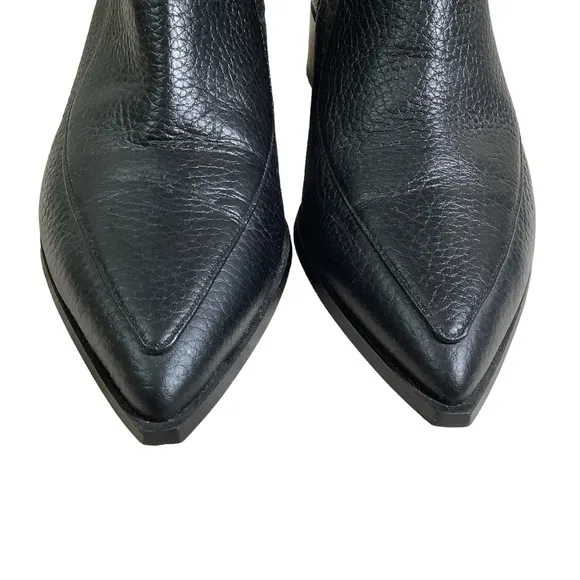 Everlane Everyone The Boss Boot Pebbled Leather Pointed Toes Ankle Boots