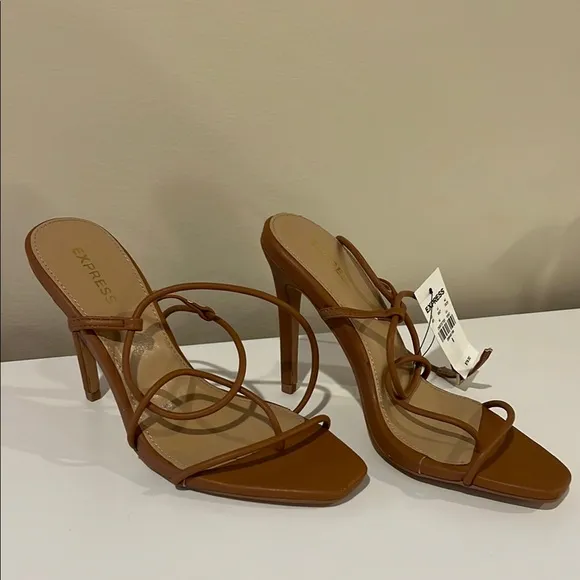Express Women's Brown Strappy Heels size 6 NWT