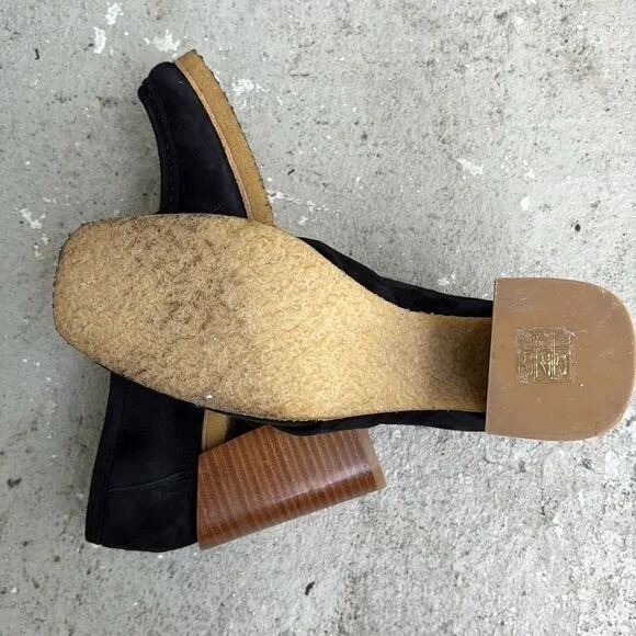 Frame Denim Black Women's Loafers with Gold Accent