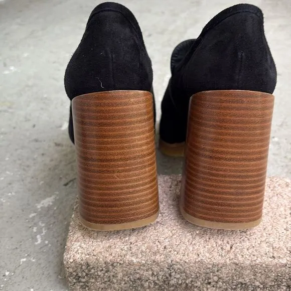 Frame Denim Black Women's Loafers with Gold Accent