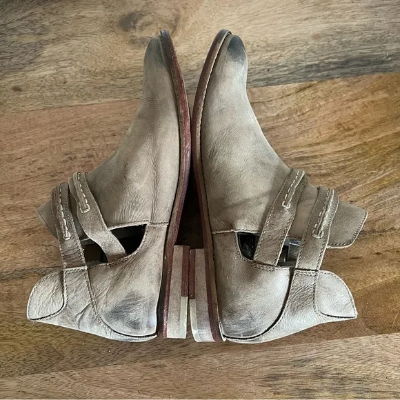 Free People 37 US 7 Braeburn Ankle Boots Booties Distressed Leather Boho