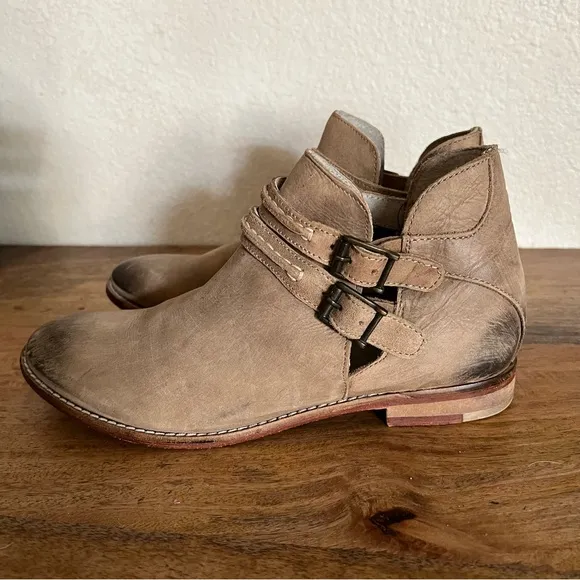 Free People 37 US 7 Braeburn Ankle Boots Booties Distressed Leather Boho