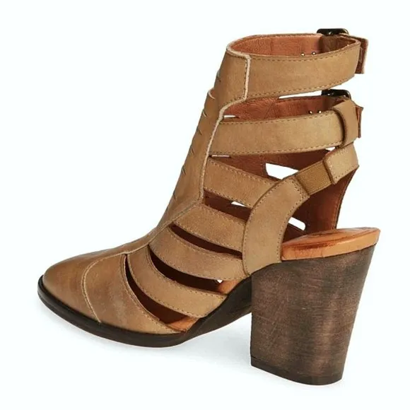 Free People Hayes Heel Boots Leather Distressed Cut-Outs Cutouts Ankle Booties 9