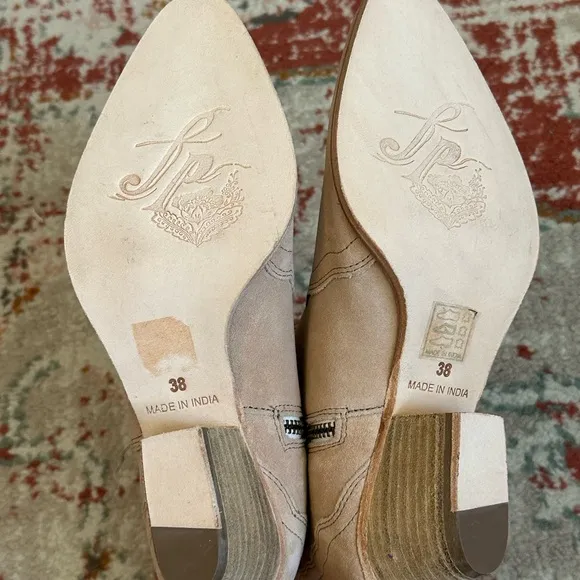 Free People New Frontier Western Boot heeled Suede Ankle Pink Tan size 8 8.5 38