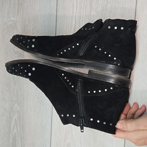 Free People Women Stud Black SuedeAnkle Boots Shoes Moto 38/7-7.5