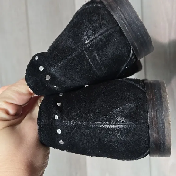 Free People Women Stud Black SuedeAnkle Boots Shoes Moto 38/7-7.5