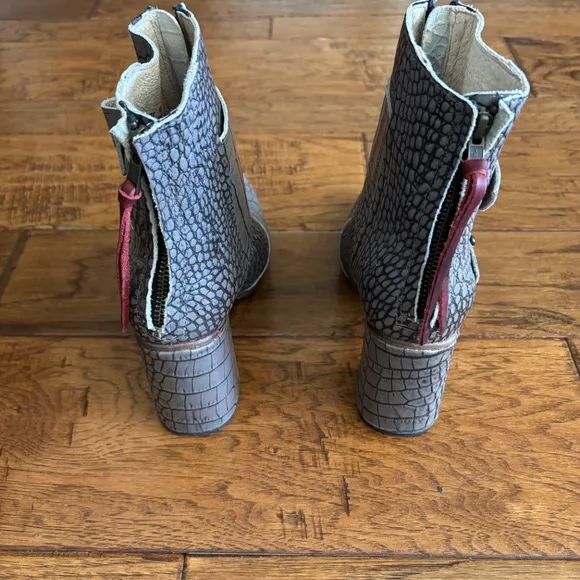 Freebird Joey Boots Stone Leather Womens Size 10