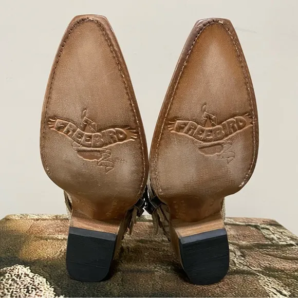 Freebird White Snake Whilhelmina Boots Size 8