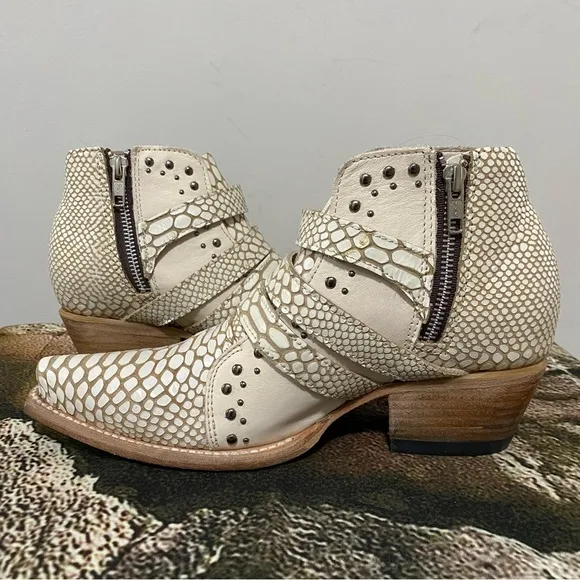 Freebird White Snake Whilhelmina Boots Size 8