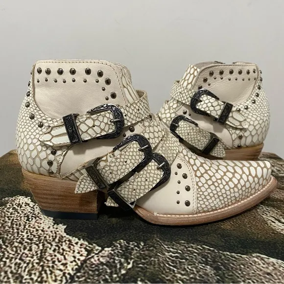 Freebird White Snake Whilhelmina Boots Size 8