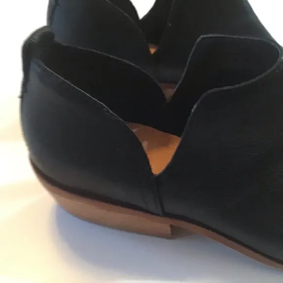 Frye &amp; Co Rubie Slip On Bootie Size 7M Black -New