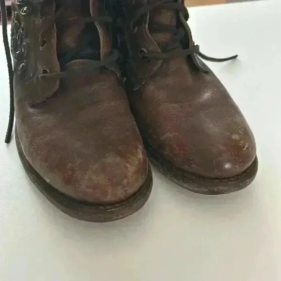 Frye boots brown combat shoes