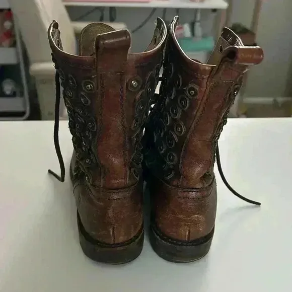 Frye boots brown combat shoes