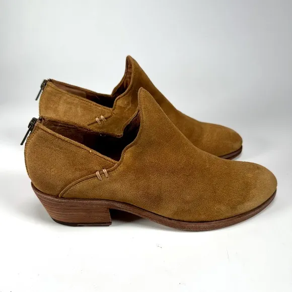 Frye Carson Shootie Suede Leather Slip On Ankle Booties Brandy Brown Tan Size 9M