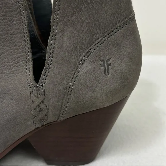 Frye Chelsea Reina Cut Out Bootie Ankle Boots Taupe  Size 8 M