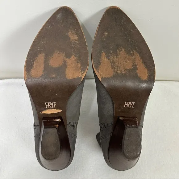 Frye Chelsea Reina Cut Out Bootie Ankle Boots Taupe  Size 8 M