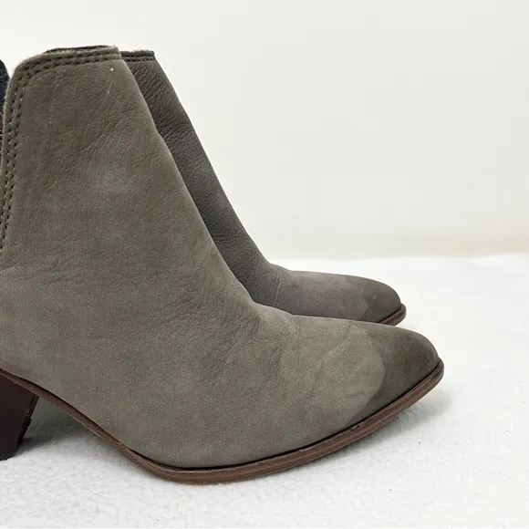 Frye Chelsea Reina Cut Out Bootie Ankle Boots Taupe  Size 8 M