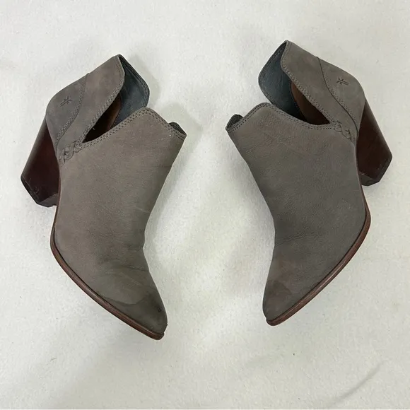 Frye Chelsea Reina Cut Out Bootie Ankle Boots Taupe  Size 8 M