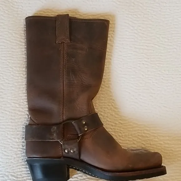 Frye Harness Boots NWOT 6.5