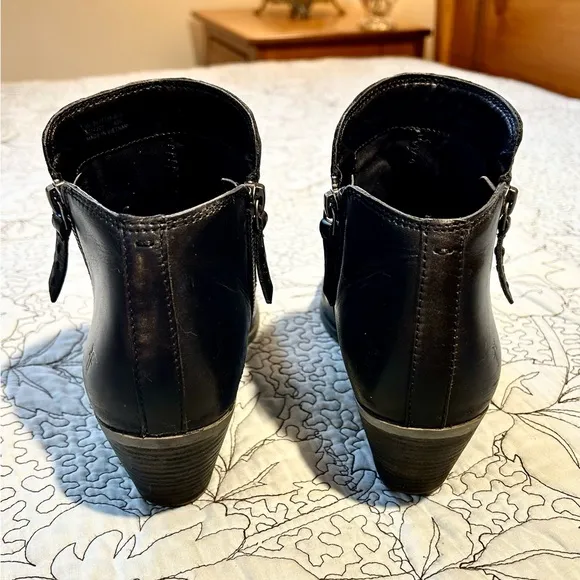FRYE  JUDITH  Leather Double ZipAnkle Boots in Black  Sz 9