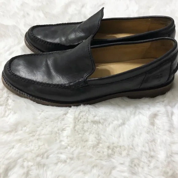 Frye Men’s Black Leather Loafers size 9.5